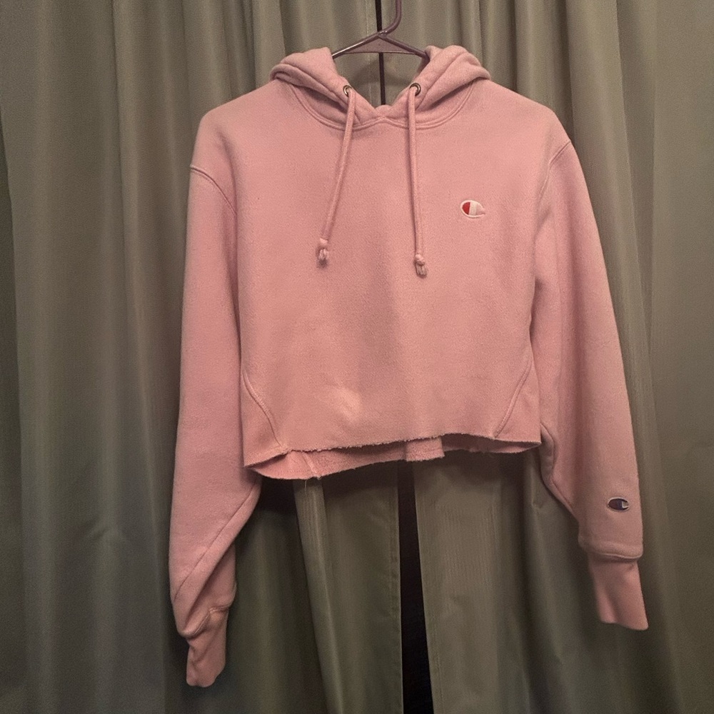 50%off w❤️ Champion Hoodie Pink Reverse Weave Sweatshirt Crop Cozy S 152
